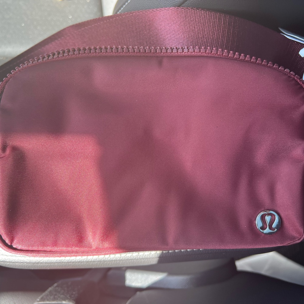Lululemon Belt bag - Picture 6 of 8